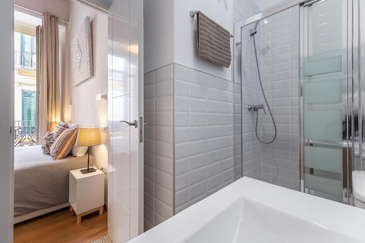 Deluxe Larios Malaga Center Apartment ภายนอก รูปภาพ